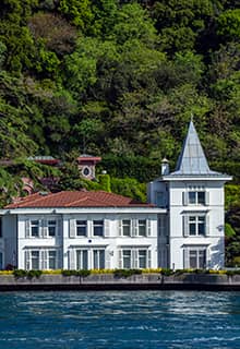 Bosporus Yalı Anwesen am Meeresufer