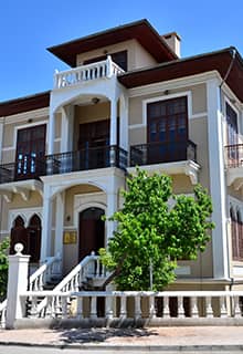 Biblioteca del Museo literario de Karacaoğlan