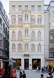 Салт Бейоглу