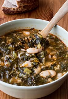 Sopa de col rizada