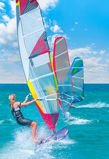 ركوب القوارب الشراعية