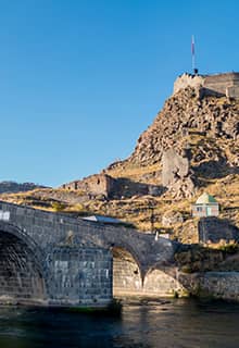Historische Steinbrücke Kars
