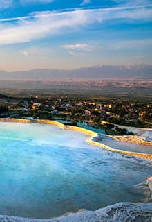 Природні термальні басейни Памуккале