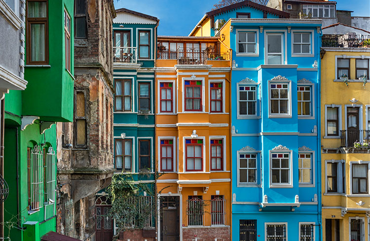 Balat’s Colorful Homes