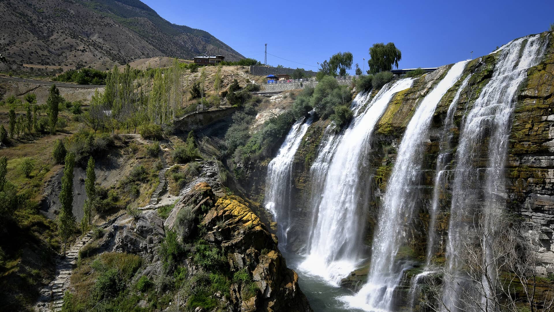 https://cdn.goturkiye.com/goturkiye/tortum-waterfall-uzundere-erzurum--icerik.jpg