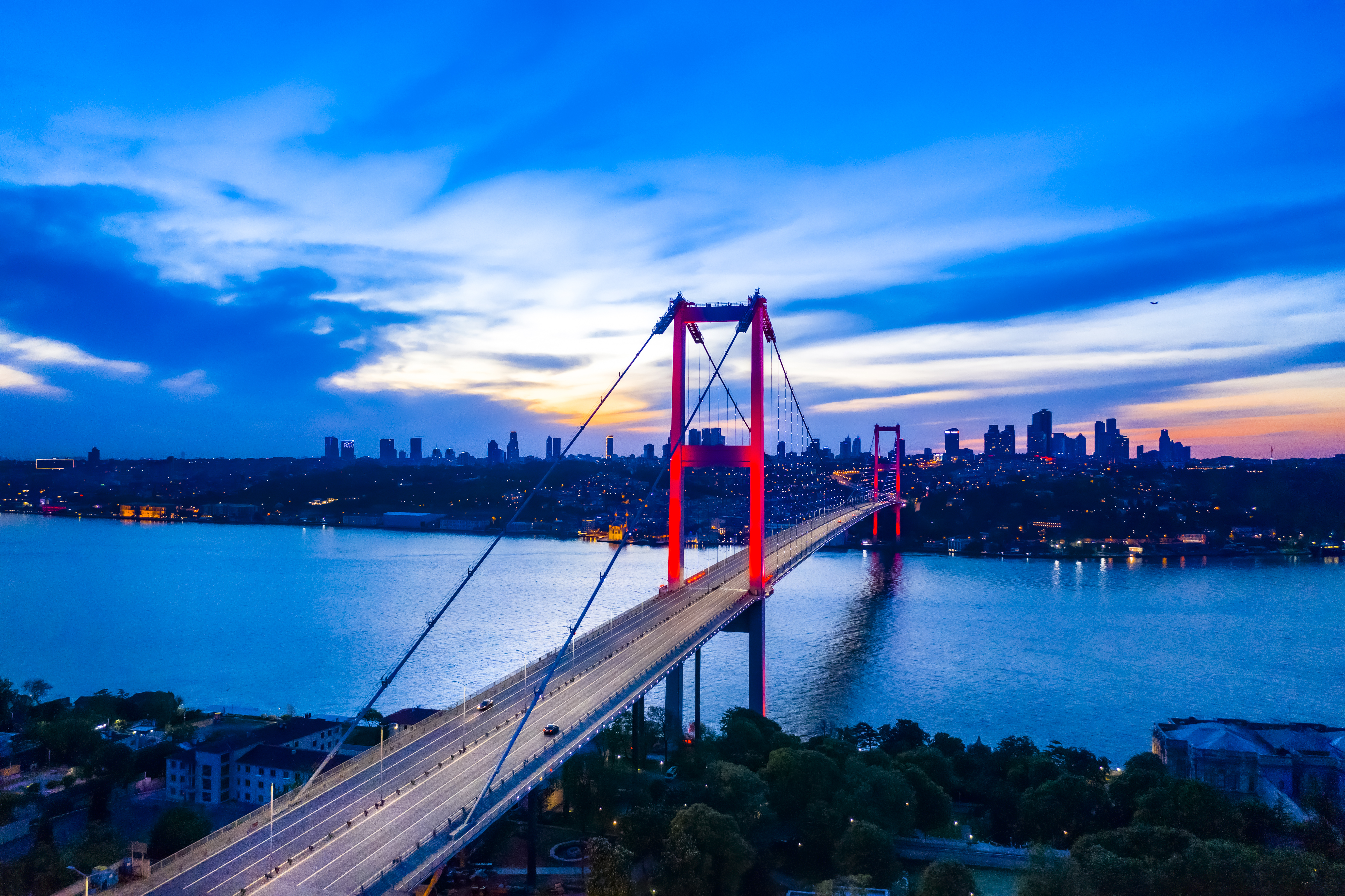 istanbul-bosphorus.jpg