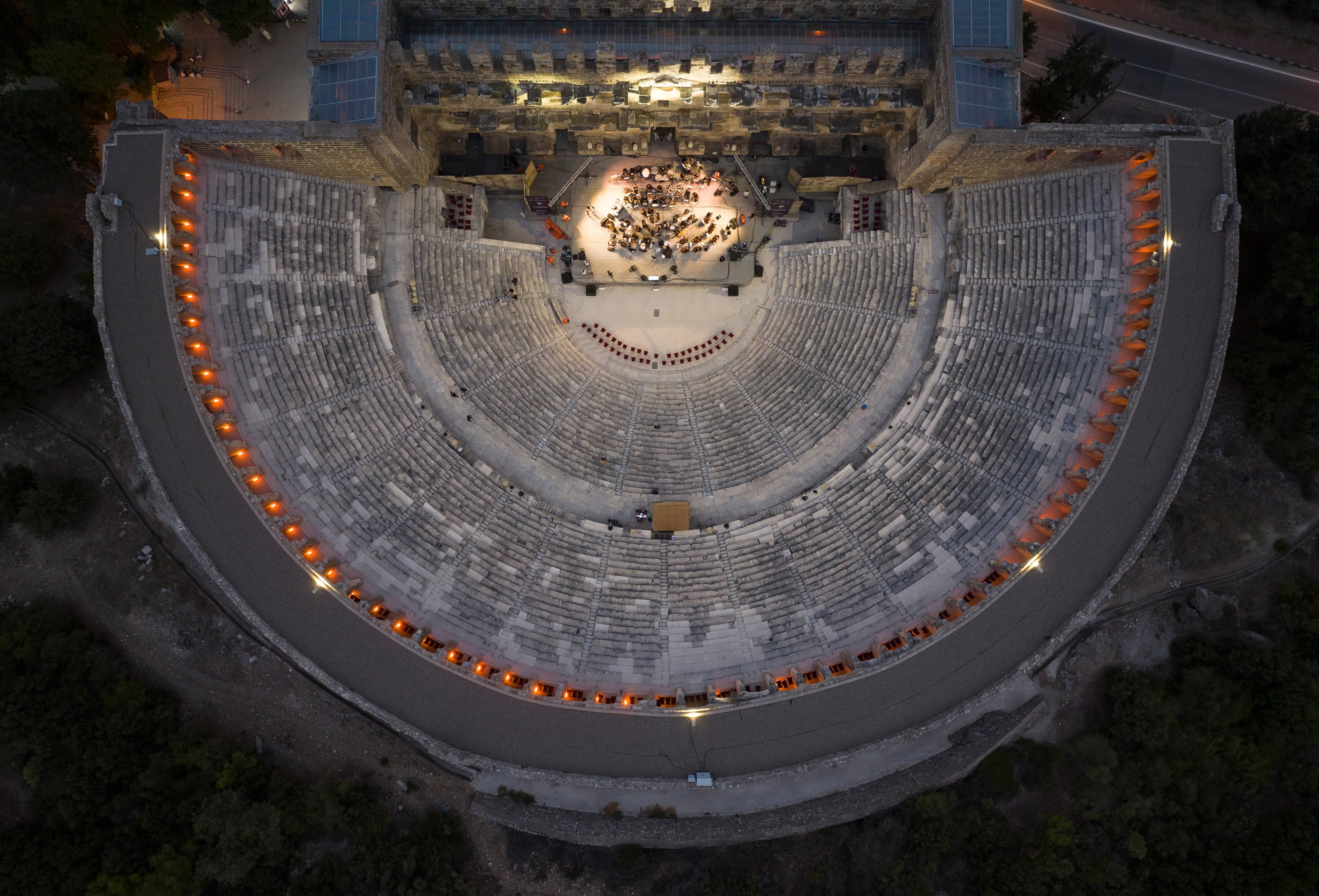 04-antalya-aspendos-ancient-theatre-4-1.jpeg