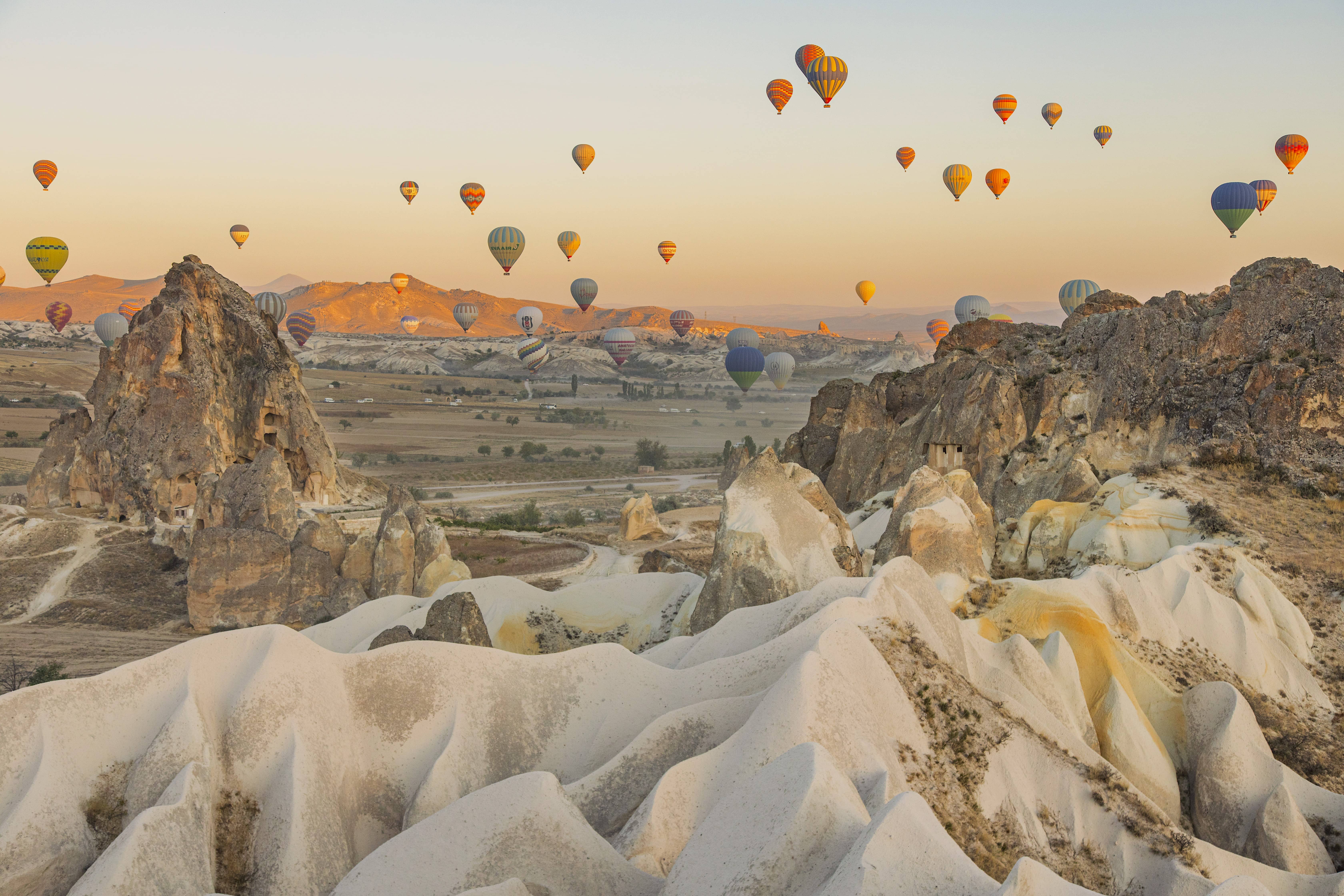 nevsehir-cappaddocia-fairy-chimneys-cappadocia-hot-air-baloon-2-1.jpeg