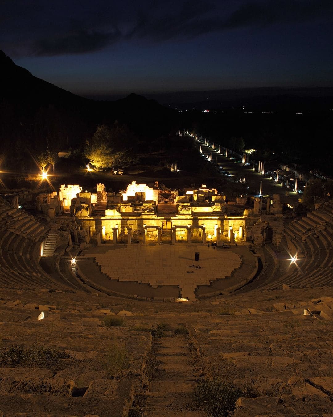 izmir-ephesus-ancient-city---night-museum-5.jpg