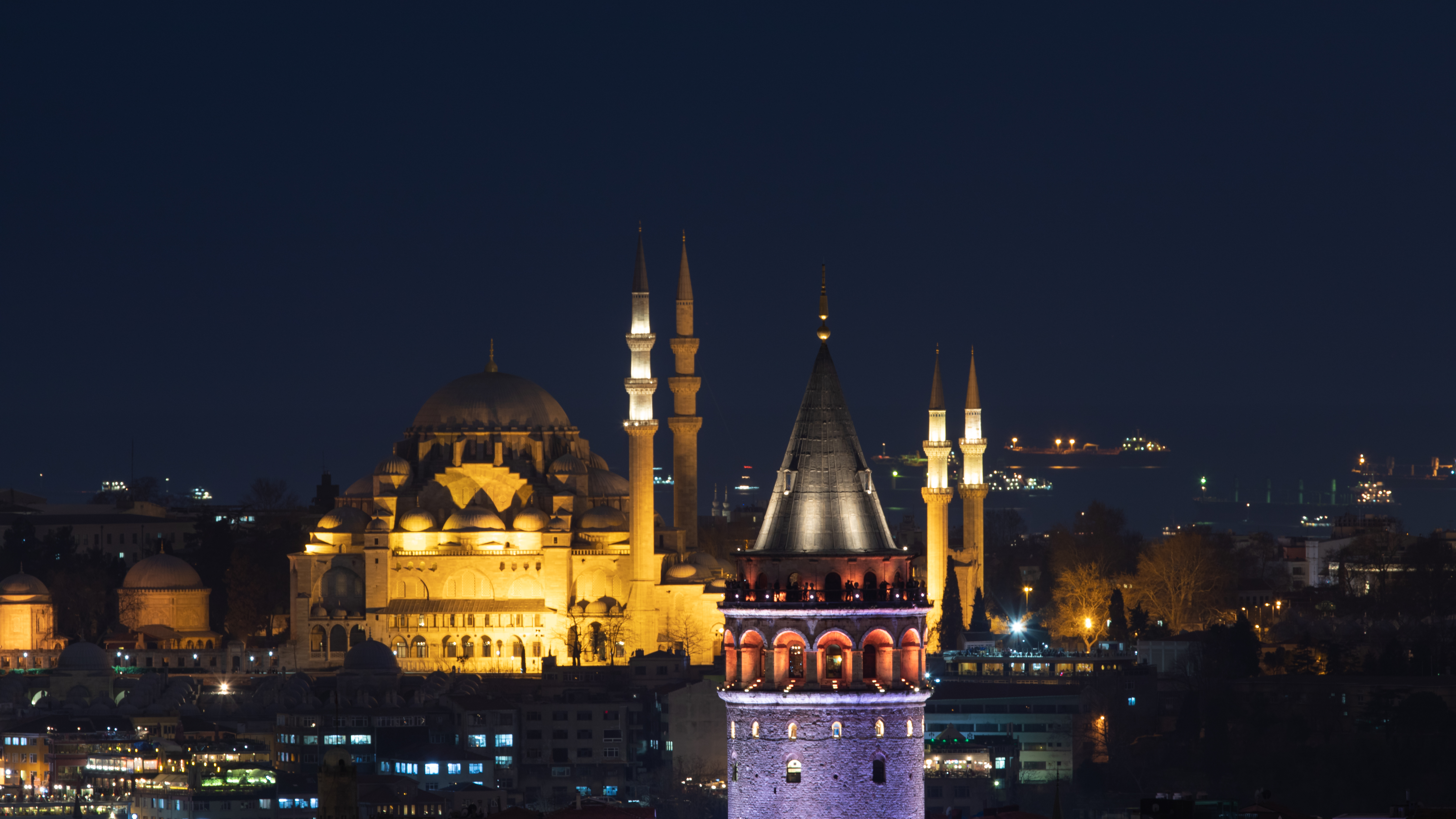 istanbulgalatatowernight6720x3780px.jpg