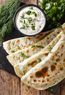 Gözleme (tipo de waffle turco con diferentes rellenos)