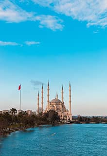 Der Seyhan Fluss Adana