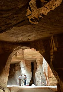 Bazda Caves(巴兹达洞穴)